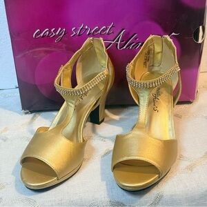 Easy Street Flash Gold Rhinestone T Strap Heels Dance Sole Wide Size 7.5W